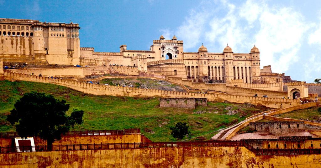 The Amber Fort is a medieval fortress located in Jaipur, India. It was built in the 16th century by the Rajput...